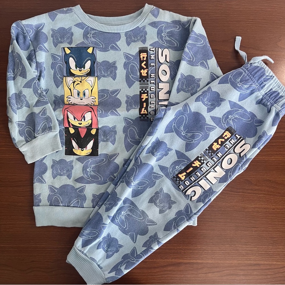 Sonic The Hedgehog Kids Crew Neck Sweater and Sweat Pant Set Size XS Color Blue